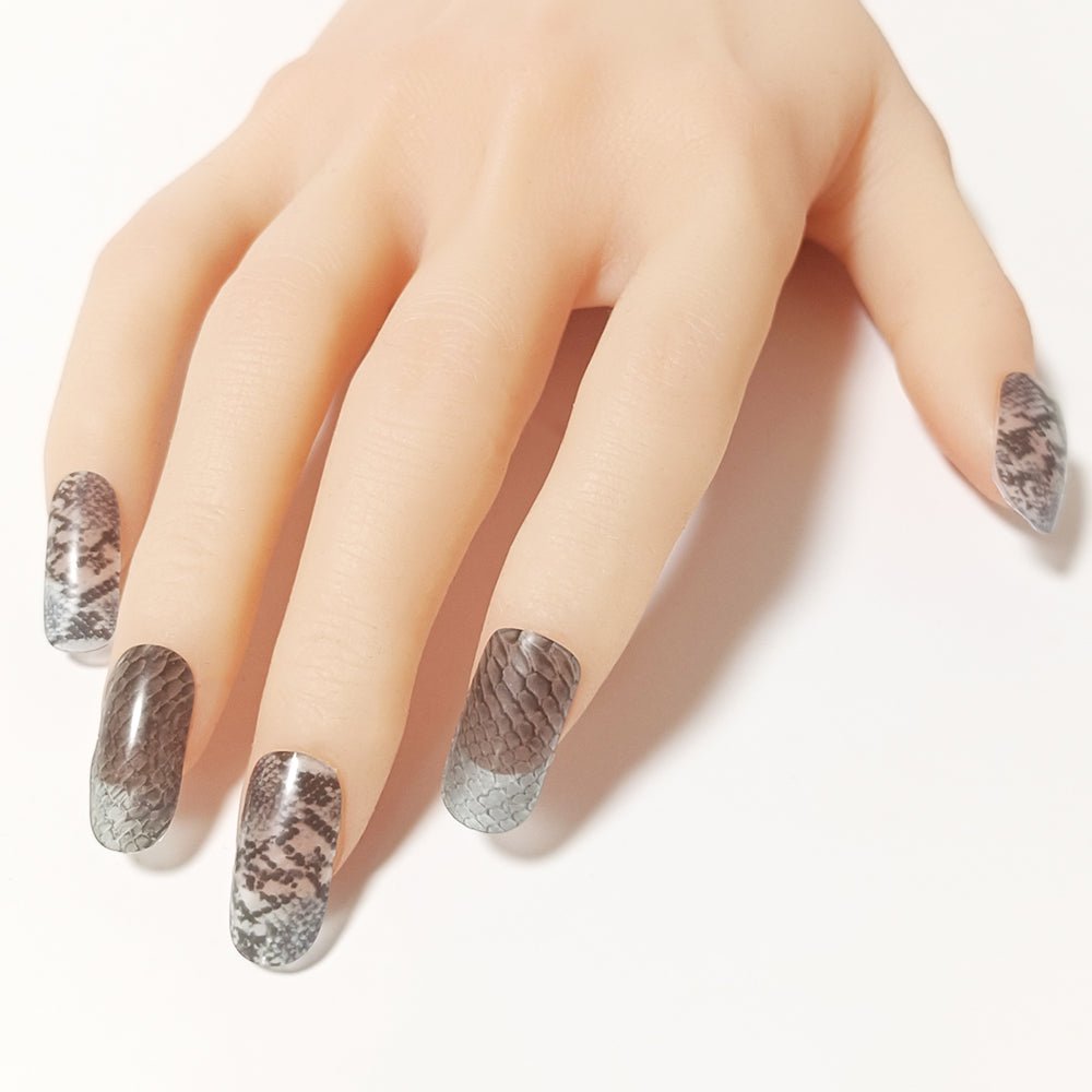 半硬化ジェルネイルシール Gel Nail Stickers【A005】scale × snake : Green - ENCHANT