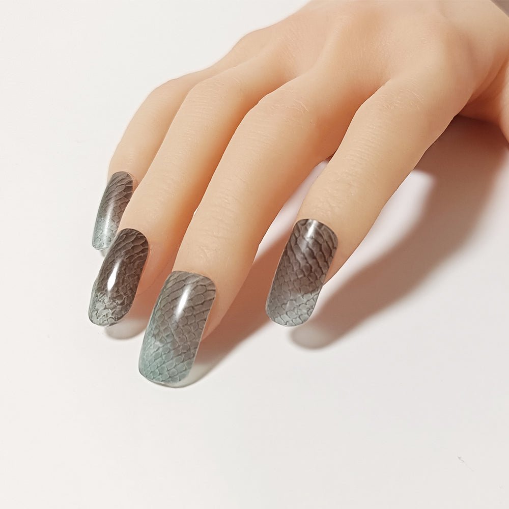 半硬化ジェルネイルシール Gel Nail Stickers【A005】scale × snake : Green - ENCHANT