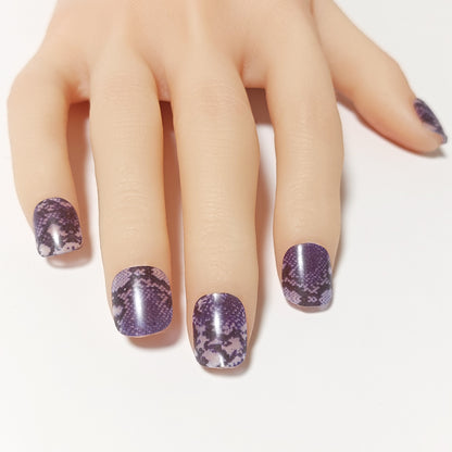 半硬化ジェルネイルシール　Gel Nail Stickers【B010】scale × snake : Red × Blue