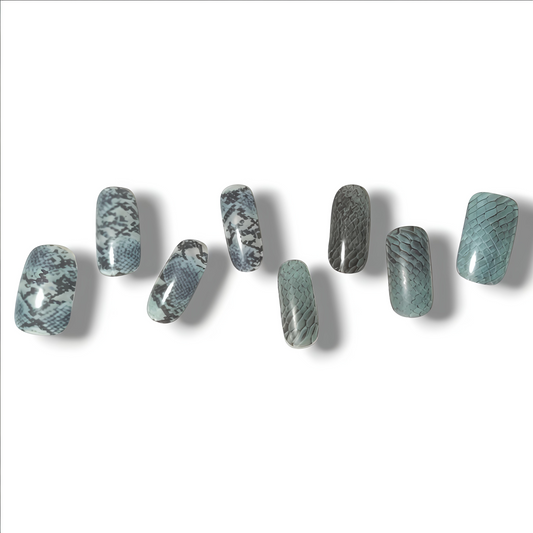 Semi-cured gel nail stickers Gel Nail Stickers [A005] scale × snake: Green